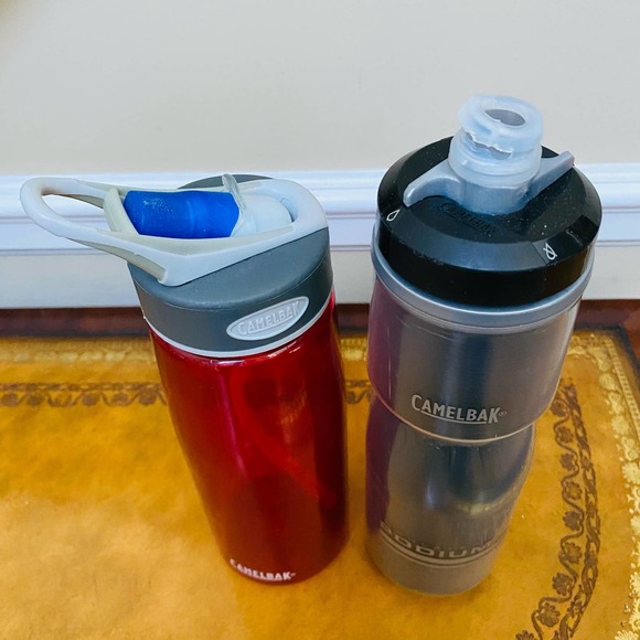Set of 2 Camelbak Water Bottles - Picture 2 of 5